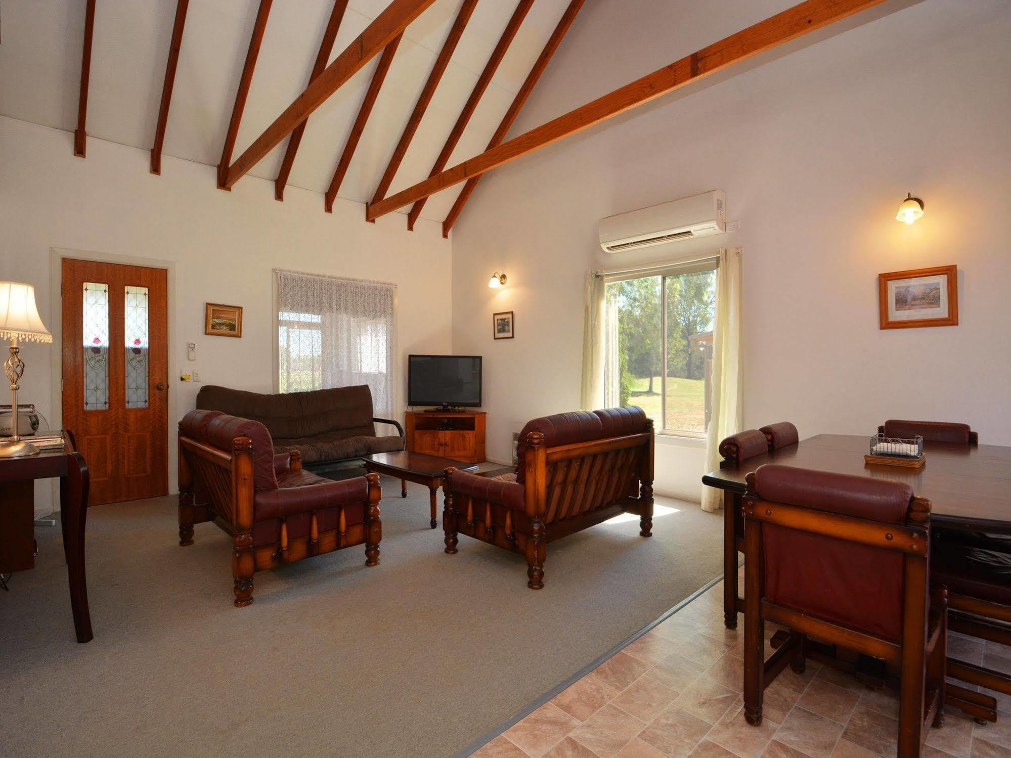 Madigan Wine Country Cottages เลิฟเดล ภายนอก รูปภาพ